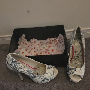 Iron Fist White Floral Peep-Toe Heels with Black Sketch Print